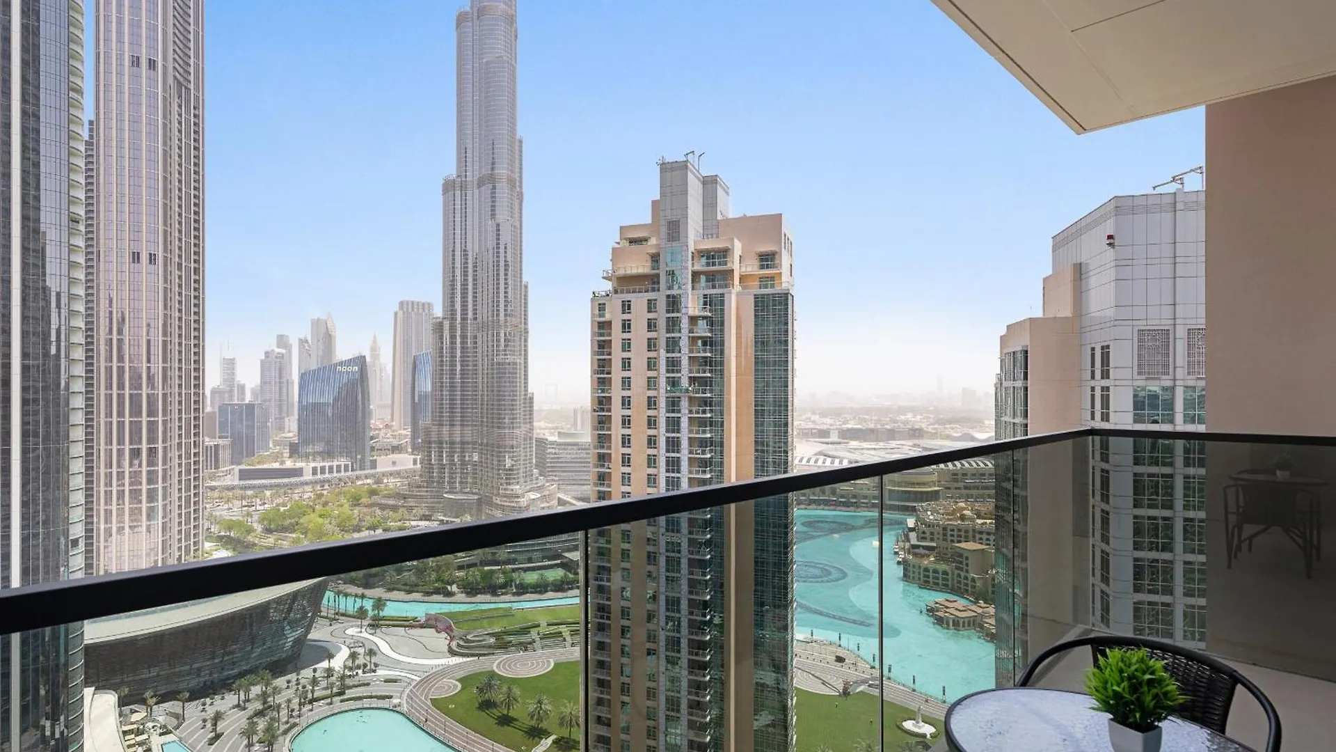 Classy And Sophisticated 3Br Plus 1 Gr In Downtown With Burjkhalifa View Dubai United Arab Emirates