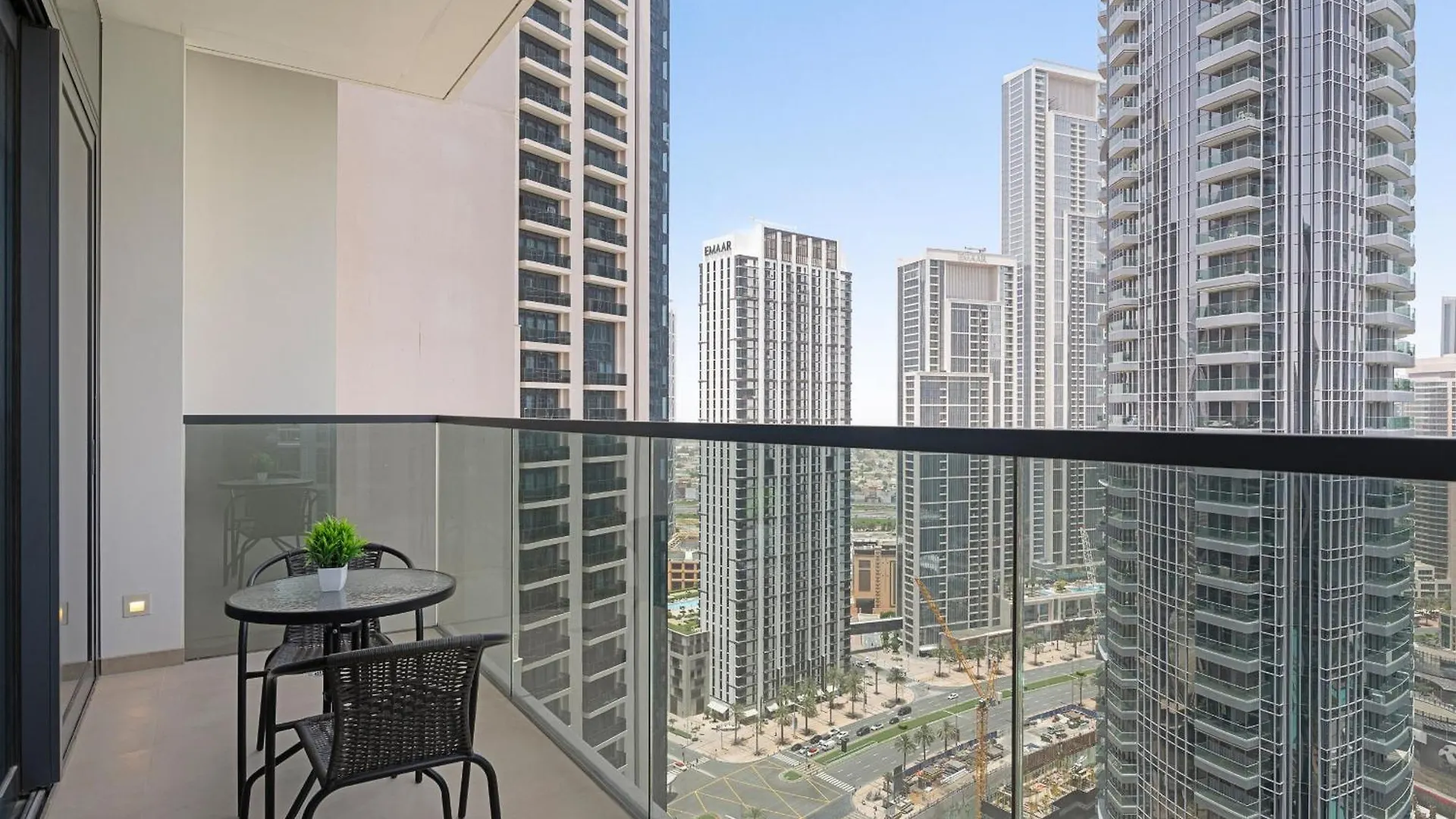 Classy And Sophisticated 3Br Plus 1 Gr In Downtown With Burjkhalifa View Dubai 0*,  United Arab Emirates