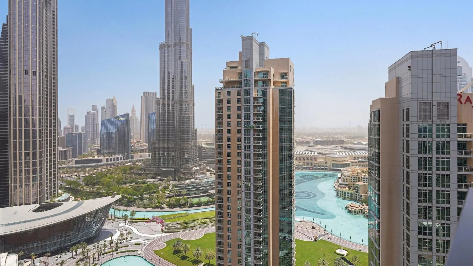 Classy And Sophisticated 3Br Plus 1 Gr In Downtown With Burjkhalifa View Dubai Apartment
