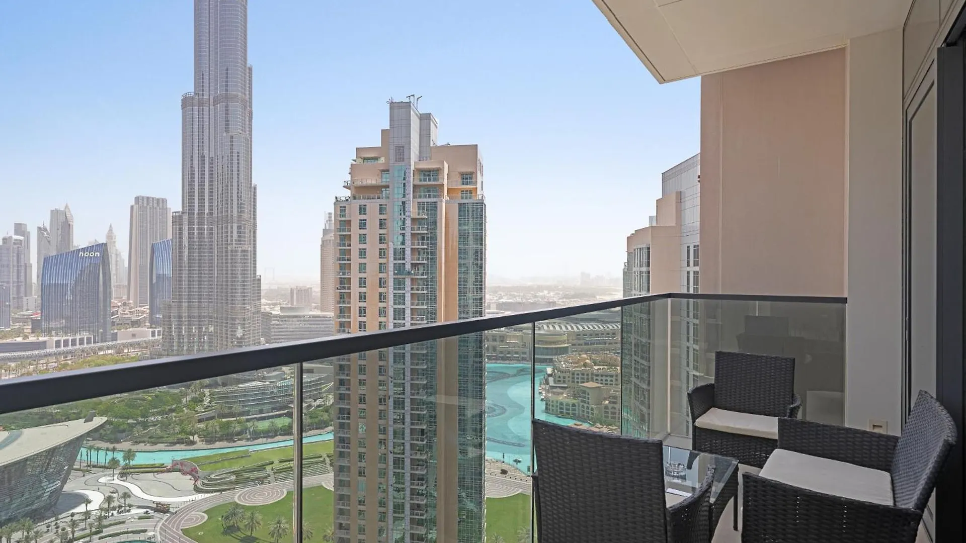Apartment Classy And Sophisticated 3Br Plus 1 Gr In Downtown With Burjkhalifa View Dubai United Arab Emirates